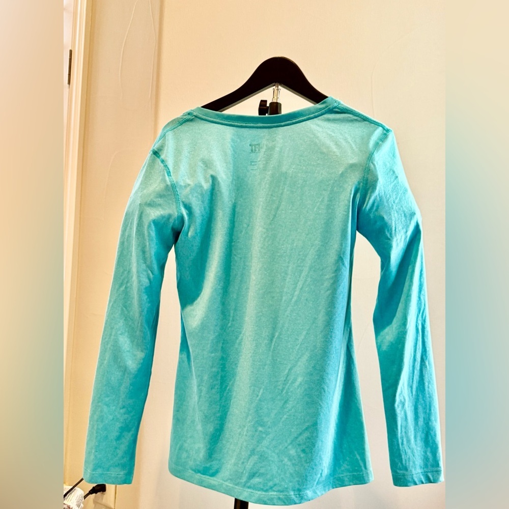 Nike Women's Aqua Long Sleeve Tee - Picture 7 of 7